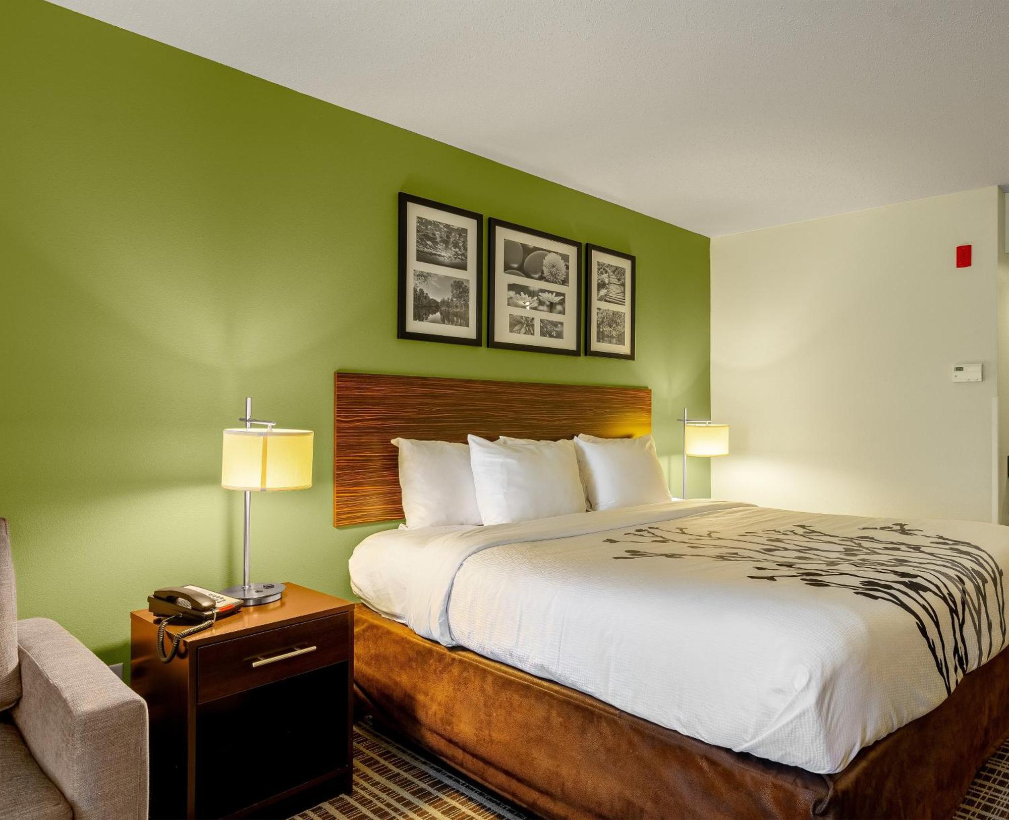 Sleep Inn & Suites Harbour Pointe Brandermill Exterior foto